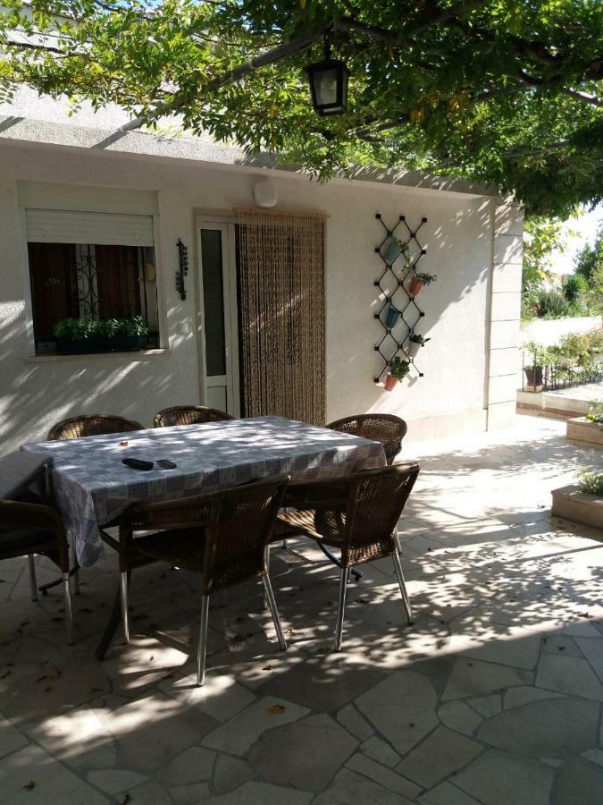 Apartment Center Tonka Makarska Exterior photo