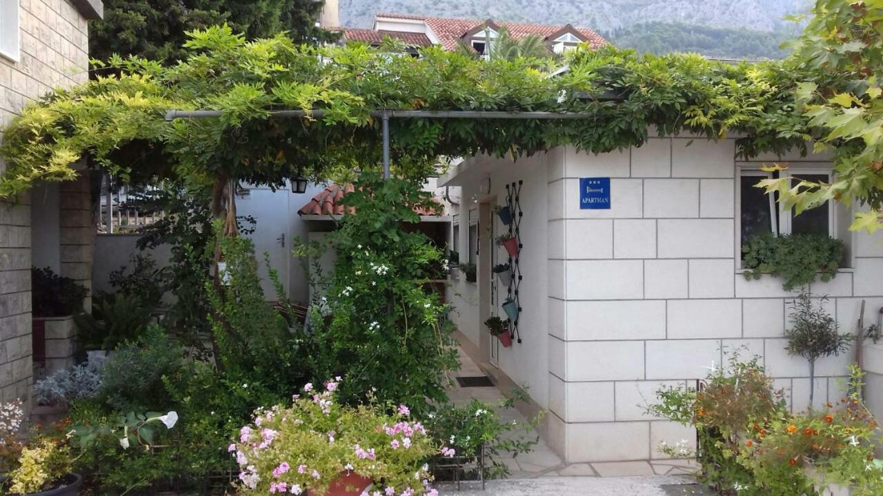 Apartment Center Tonka Makarska Exterior photo